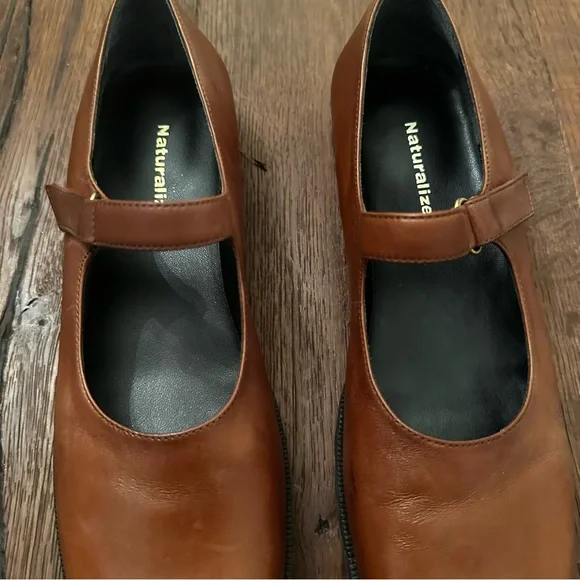 Naturalizer Brown Flats - Picture 3 of 7